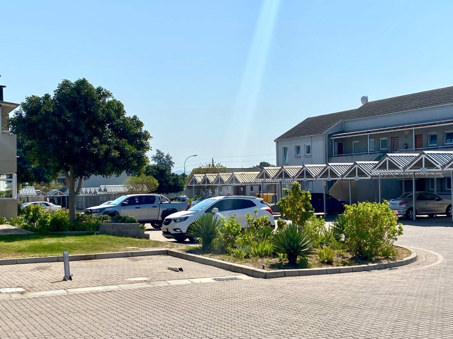 2 Bedroom Property for Sale in Klein Drakenstein Western Cape
